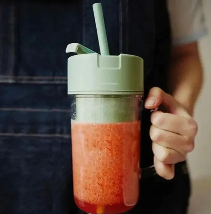 Portable Blender Cup – Fruit Smoothie Maker | USB Rechargeable | 300ml